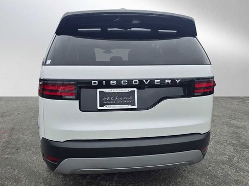 Certified 2024 Land Rover Discovery S AWD/4WD image 4