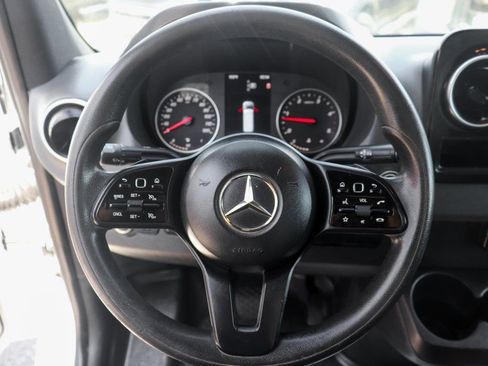 Used 2019 Mercedes-Benz Sprinter 170 image 18