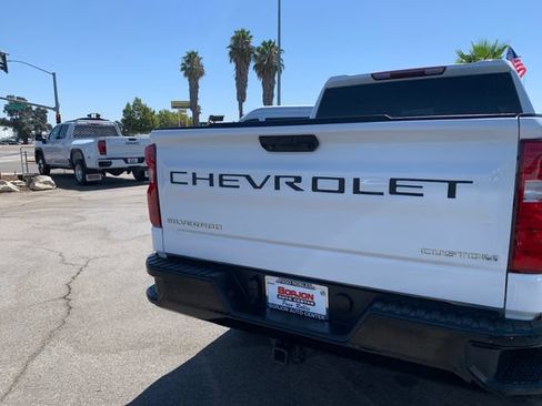 Used 2023 Chevrolet Silverado 1500 Custom Trail Boss w/ LPO, Dark Essentials Package AWD/4WD image 8
