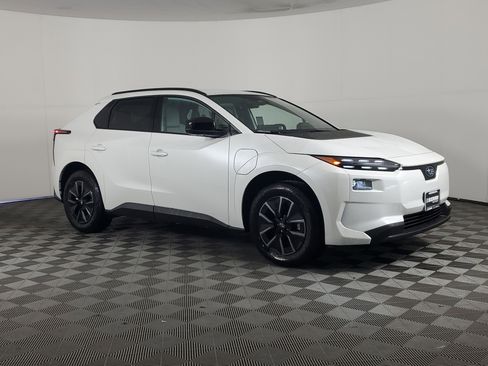 New 2026 Subaru Solterra Premium image 2