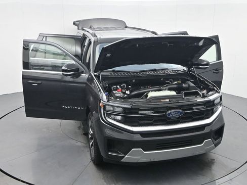 New 2025 Ford Expedition Max Platinum w/ Driver's Package image 35