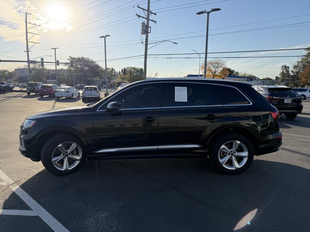 Used 2021 Audi Q7 3.0T Premium w/ Convenience Package AWD/4WD image 3