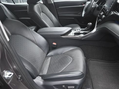 Used 2023 Toyota Camry XSE w/ Navigation Package FWD image 38