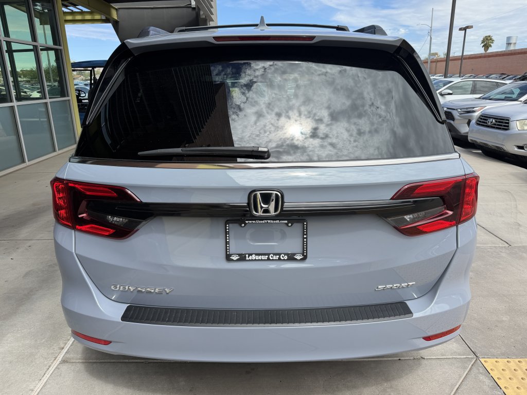 Used 2023 Honda Odyssey Sport image 13