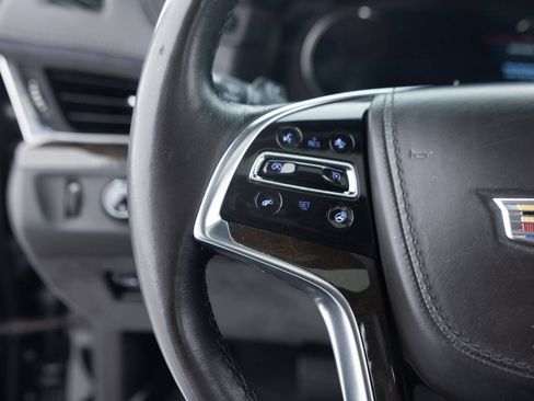 Used 2017 Cadillac Escalade Platinum AWD/4WD image 38