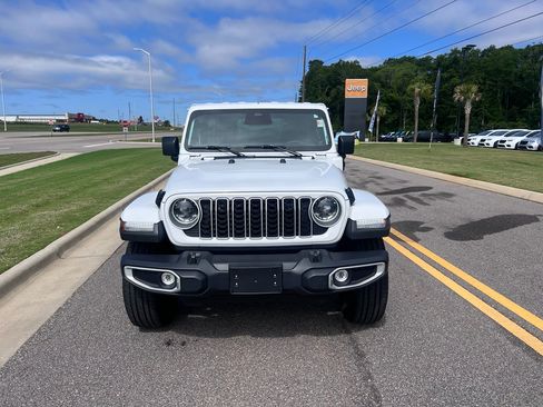Certified 2025 Jeep Wrangler Unlimited Sahara w/ Safety Group AWD/4WD image 6