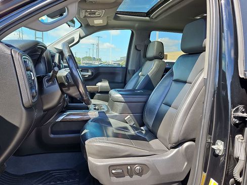 Used 2020 Chevrolet Silverado 1500 LT Trail Boss AWD/4WD image 25