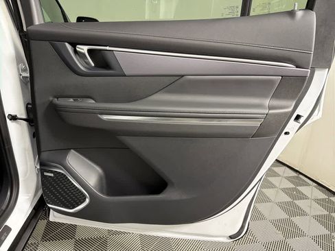 New 2026 Buick Enclave Sport Touring w/ Power Package image 29