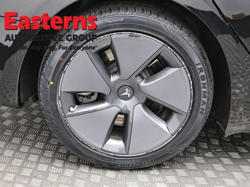 Used 2023 Tesla Model 3 Standard Range image 25