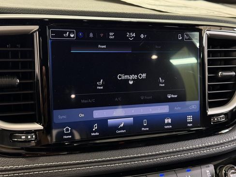 New 2026 Chrysler Pacifica Select image 25