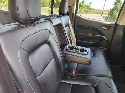 Used 2022 Chevrolet Colorado ZR2 w/ ZR2 Dusk Special Edition image 18