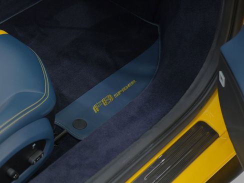 Used 2021 Ferrari F8 Tributo Spider image 40