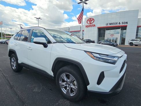 Certified 2025 Toyota RAV4 XLE AWD/4WD image 1