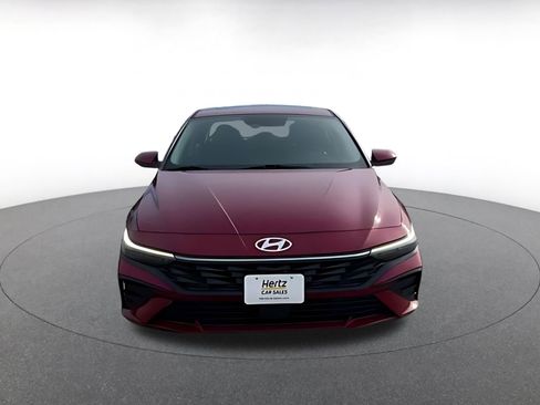 Used 2025 Hyundai Elantra SEL image 16
