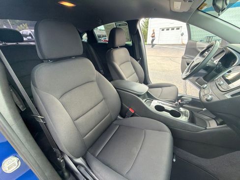 Used 2023 Chevrolet Malibu RS FWD image 26