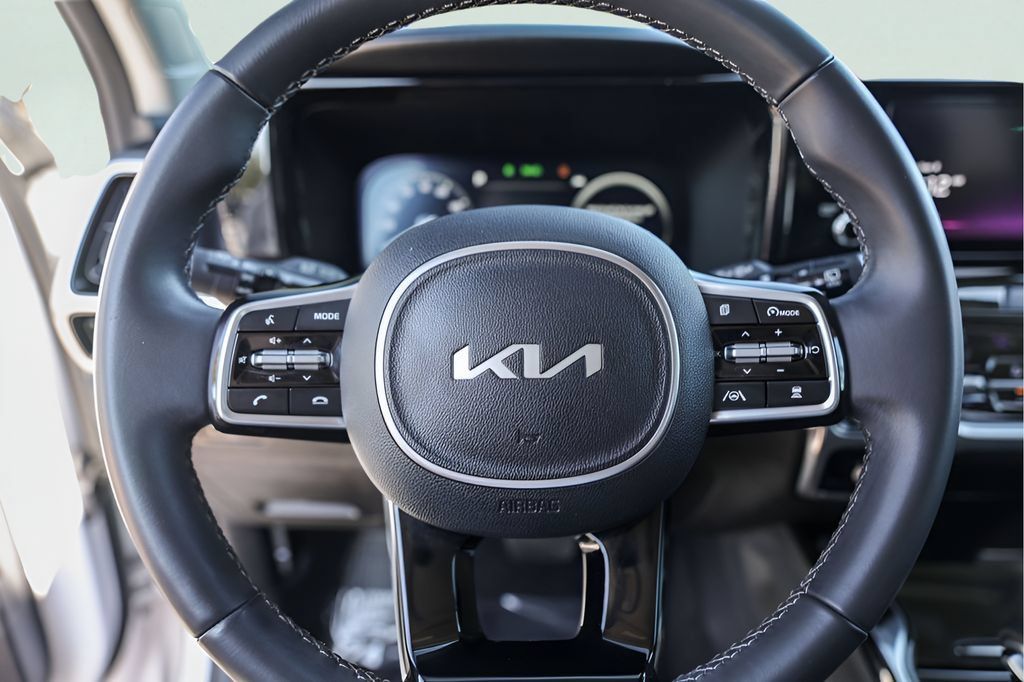 Used 2023 Kia Sorento SX FWD image 15