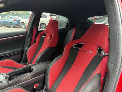 Used 2019 Honda Civic Type R image 6