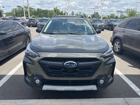 Certified 2025 Subaru Outback Limited AWD/4WD image 2