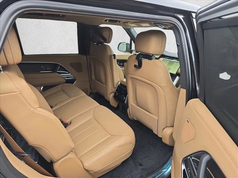 New 2026 Land Rover Range Rover Long Wheelbase SE image 11