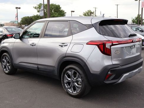 Used 2026 Kia Seltos LX AWD/4WD image 13
