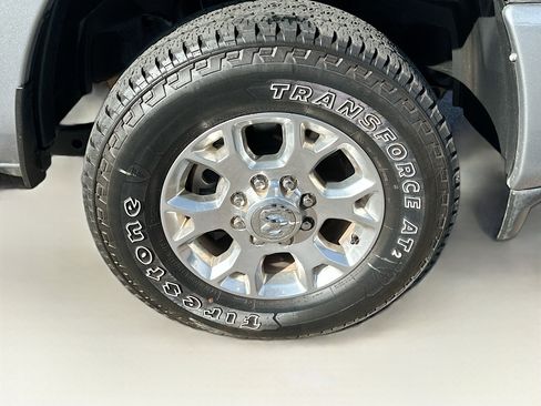 Used 2024 RAM 2500 Laramie image 11