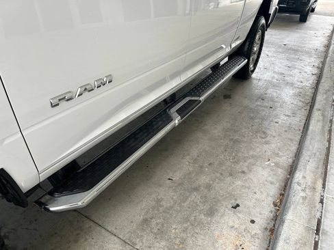 Used 2025 RAM 2500 Big Horn AWD/4WD image 17