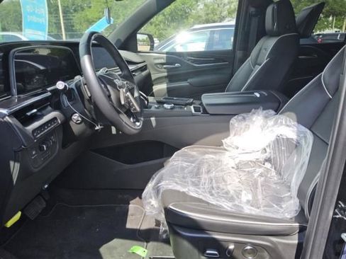 Used 2024 Cadillac Escalade Sport w/ LPO, ONYX Package AWD/4WD image 5