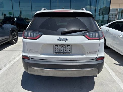 Used 2019 Jeep Cherokee Limited FWD image 4