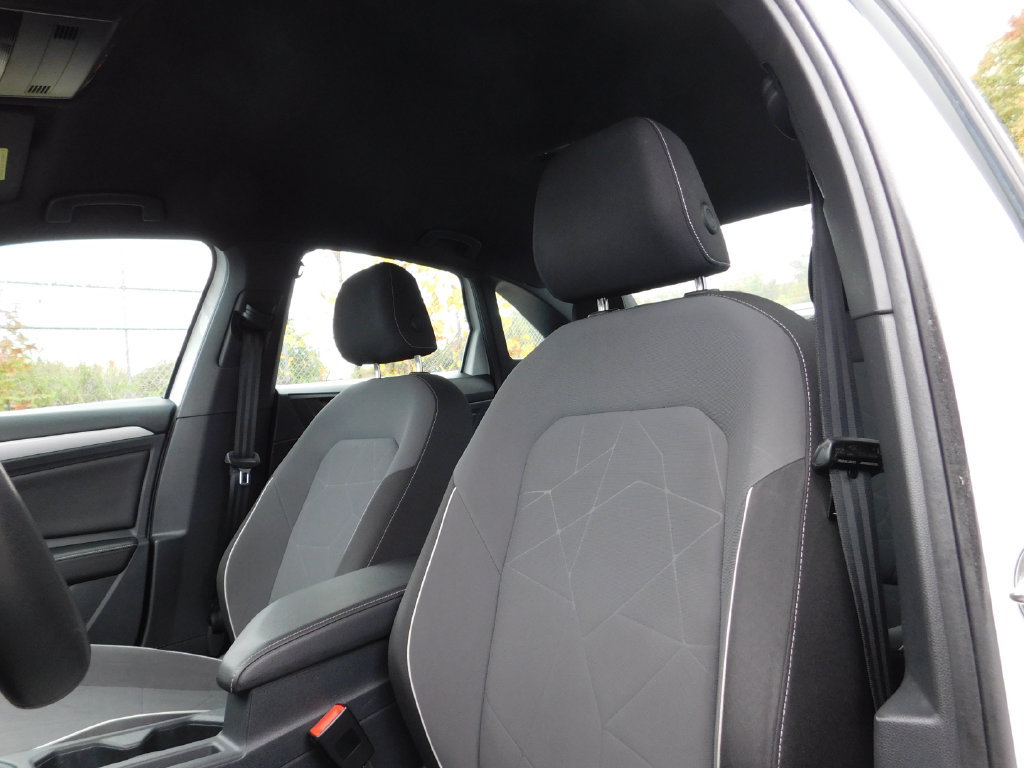 Used 2025 Volkswagen Jetta Sport FWD image 16