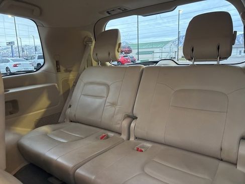 Used 2015 Toyota Land Cruiser image 20