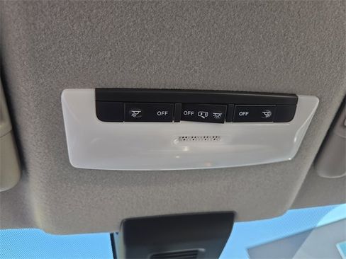 New 2025 Nissan Kicks Play S image 25