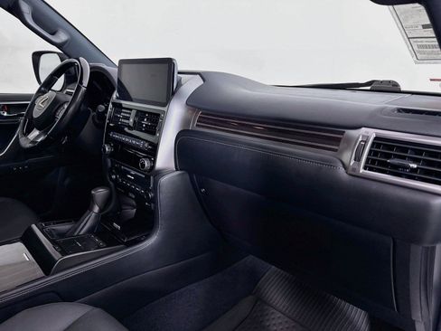 Used 2023 Lexus GX 460 Premium AWD/4WD image 42