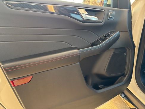 Used 2023 Ford Escape ST-Line Select w/ Tech Pack #2 image 14