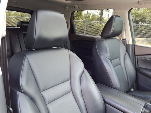 Certified 2021 Nissan Rogue SV w/ Premium Package image 11