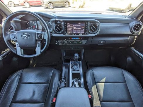 Used 2021 Toyota Tacoma Limited image 14