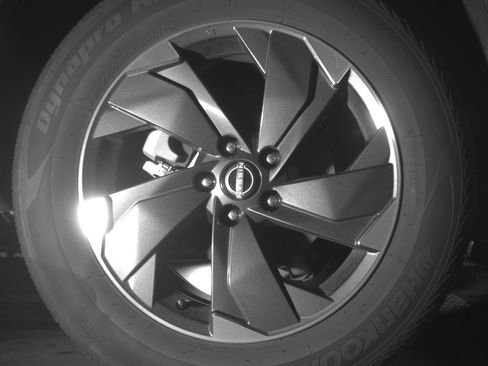 Used 2025 Nissan Rogue SV image 15