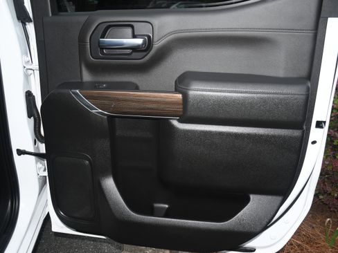 Used 2020 Chevrolet Silverado 1500 RST w/ All-Star Edition image 19