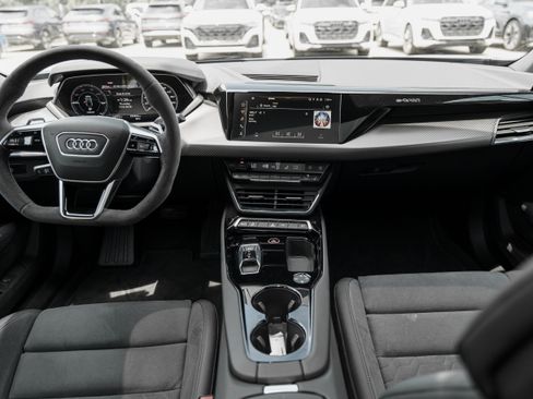 Used 2023 Audi e-tron GT Premium Plus w/ Performance Package AWD/4WD image 8