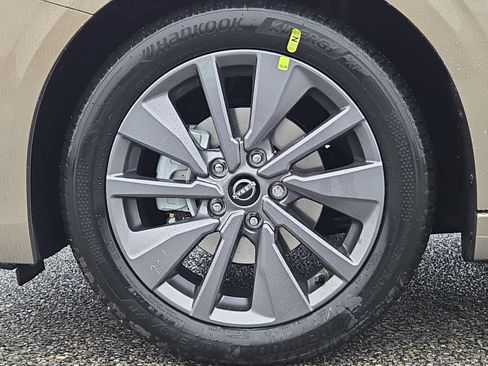 New 2026 Nissan Sentra SL w/ Floor Mat Package image 6