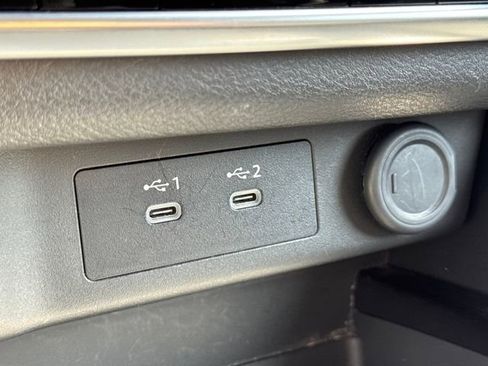 Used 2025 Nissan Rogue SV image 25