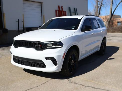 Used 2023 Dodge Durango GT image 4