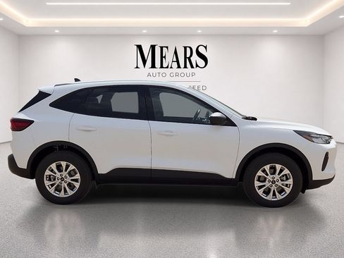 Used 2025 Ford Escape Active AWD/4WD image 6