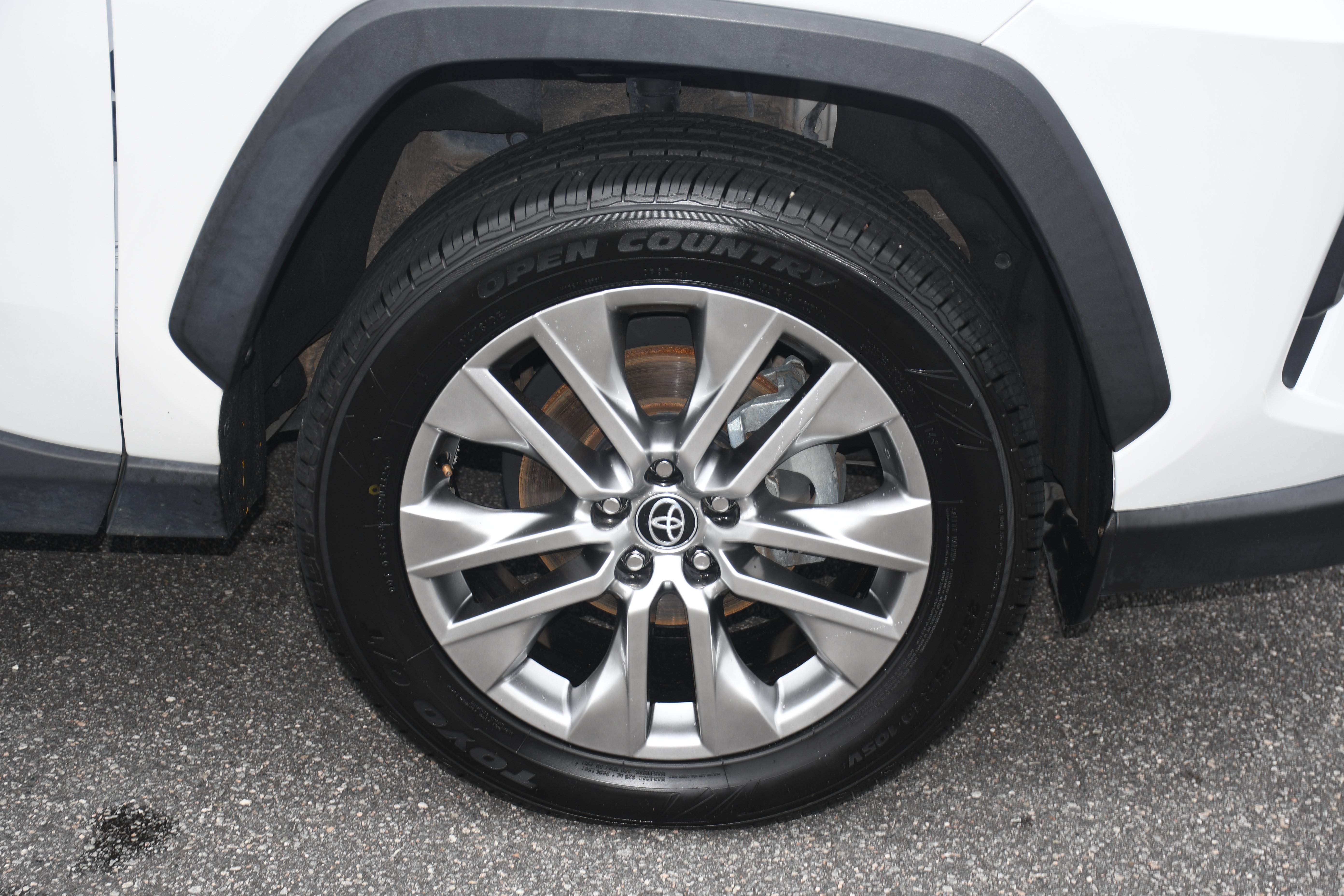 Used 2023 Toyota RAV4 XLE Premium FWD image 21