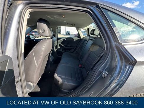 Certified 2024 Volkswagen Jetta SE FWD image 9
