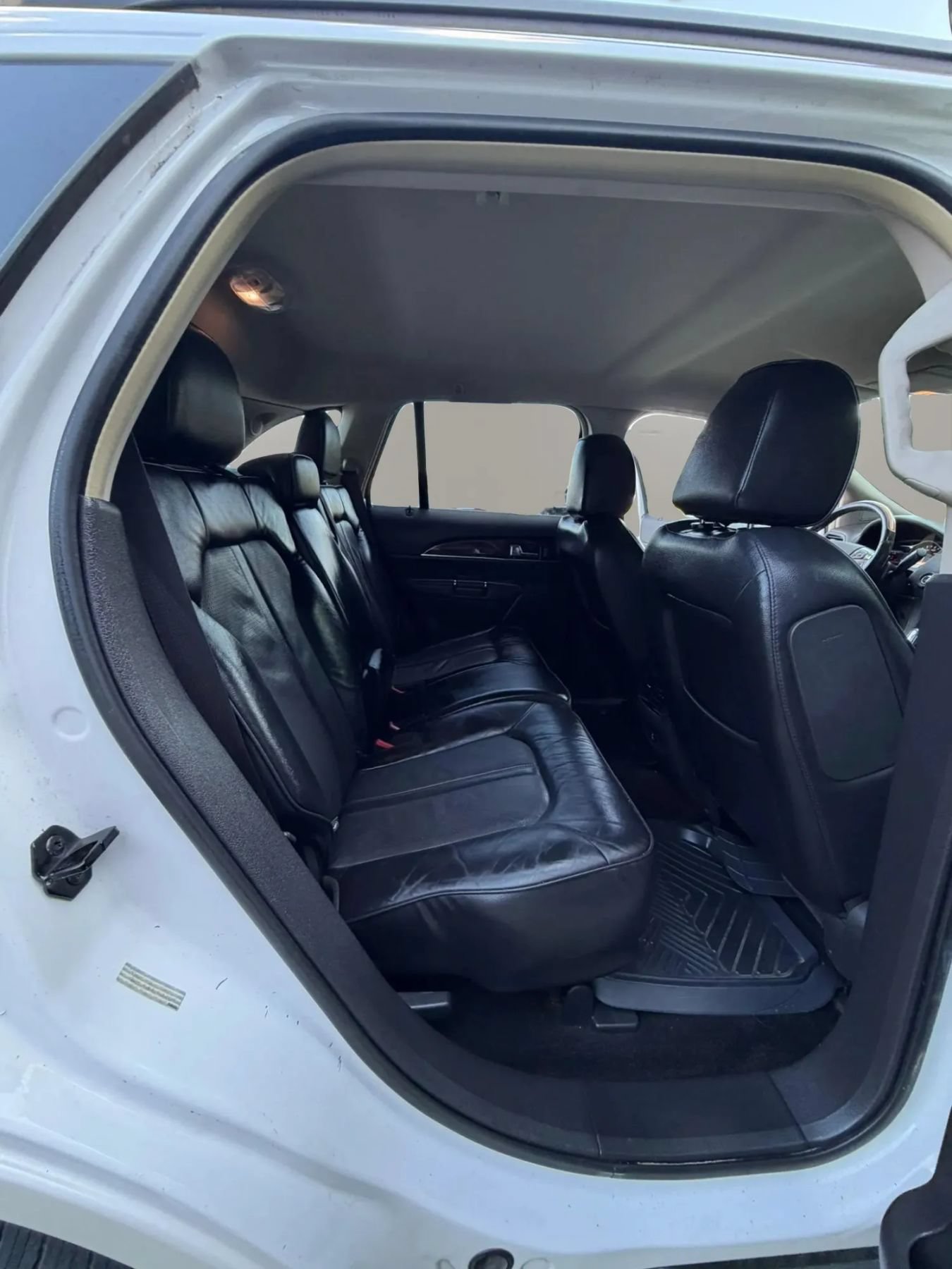 Used 2014 Lincoln MKX AWD w/ Equipment Group 101A image 12