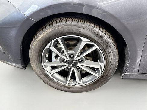 Used 2024 Kia Forte LXS image 37