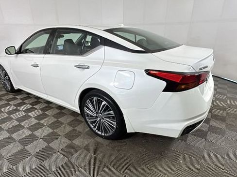 Certified 2025 Nissan Altima 2.5 SL FWD image 5