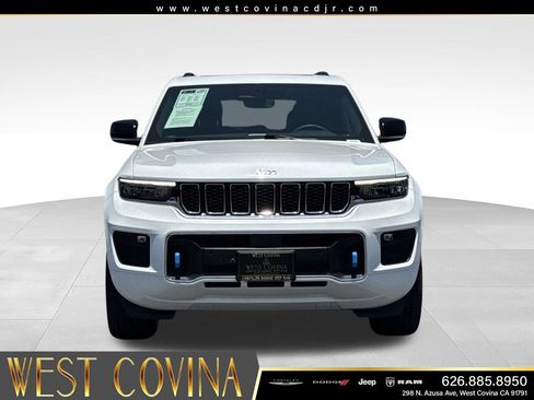 Used 2023 Jeep Grand Cherokee Overland AWD/4WD image 3