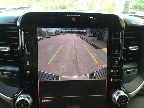 Certified 2026 RAM 2500 Big Horn AWD/4WD image 12