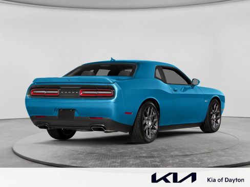 Used 2015 Dodge Challenger R/T Plus RWD image 3